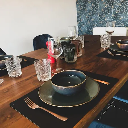 Apartment Cosy, Trendy En Zuid Gelegen Ruim Op 100m En Winkelstraat Nieuwpoort